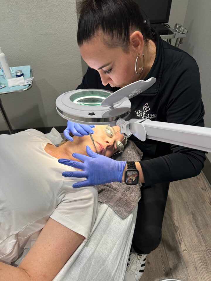 Dermaplaning Unlocking Radiant Skin with a Gentle Touch